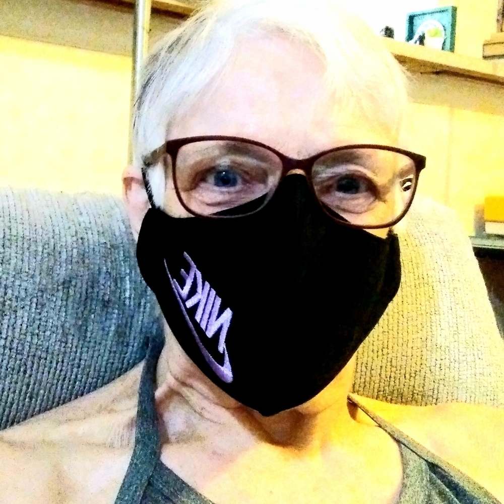 Blk/ purple mask